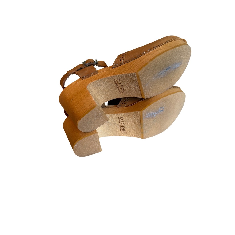 Bjork Clog Sandals Tan Leather T-Strap Swedish Comfort Wood Block Heel - Picture 6 of 7
